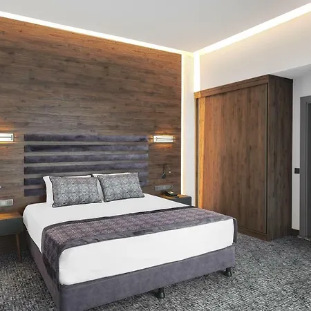 Riviera Zen Adult Only