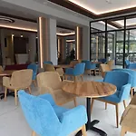 Riviera Zen Adult Only מלון אלאניה